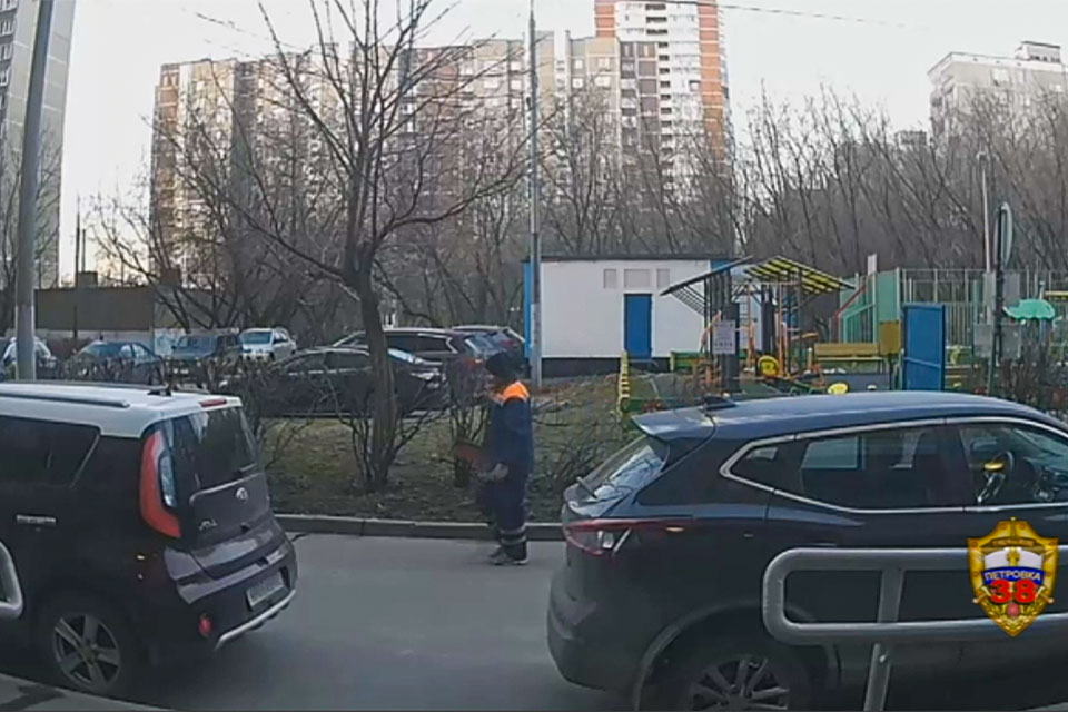 Полицейские в районе Очаково-Матвеевское задержали подозреваемого в краже