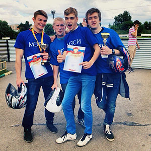 Студенты МЭСИ приняли участие в автомногоборье «Московский студент»!