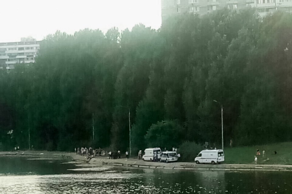 СК проводит проверку по факту обнаружения тела подростка в Очаковском пруду