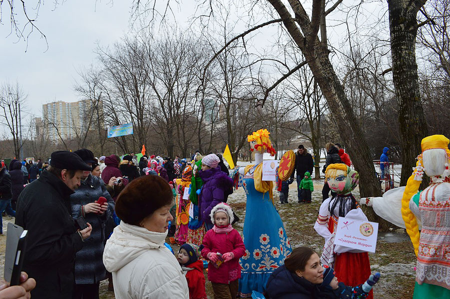 Народное гулянье в районе Очаково-Матвевское - «Всем миром масленая!»