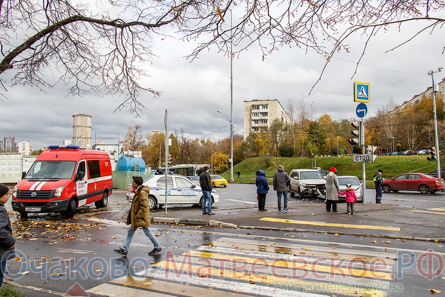 Авария на Матвеевской улице утром 15 октября 2016 года