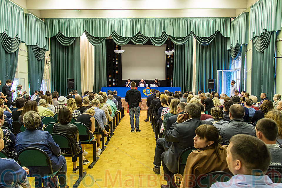 23 мая в районе Очаково-Матвеевское состоялась встреча заместителя префекта Западного административного округа с жителями.